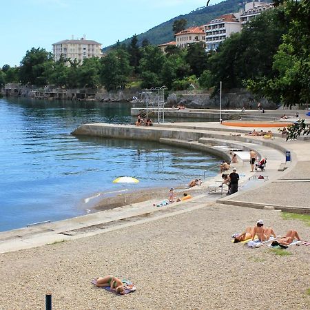 Apartments With A Parking Space Lovran, Opatija - 7869 Extérieur photo